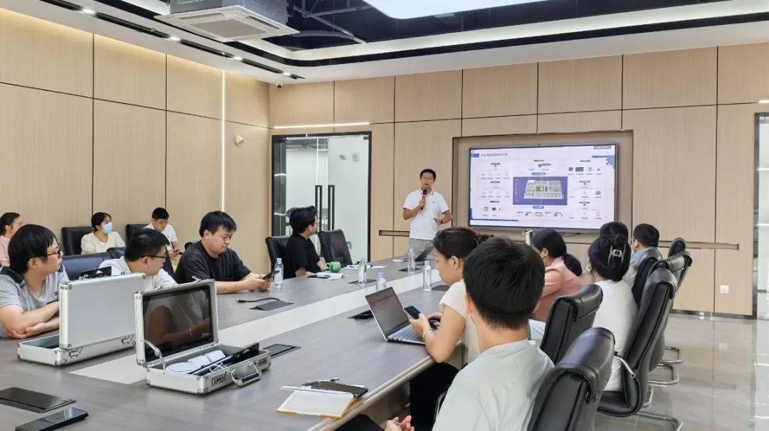 cc275fc94cdf3d4deb52a2555bcf4935.jpg cc275fc94cdf3d4deb52a2555bcf4935.jpg